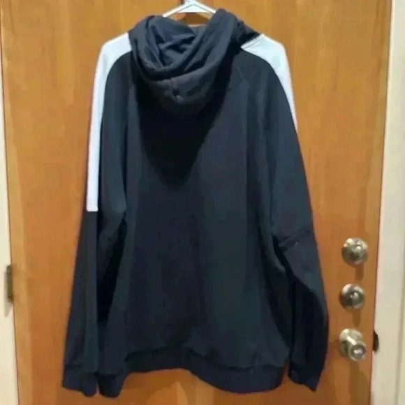 Men’s hoodie - Picture 4 of 5